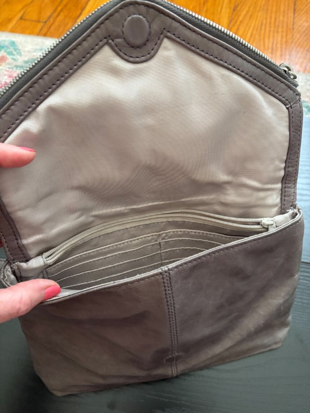Hobo Adelle crossbody, granite - Picture 5 of 8